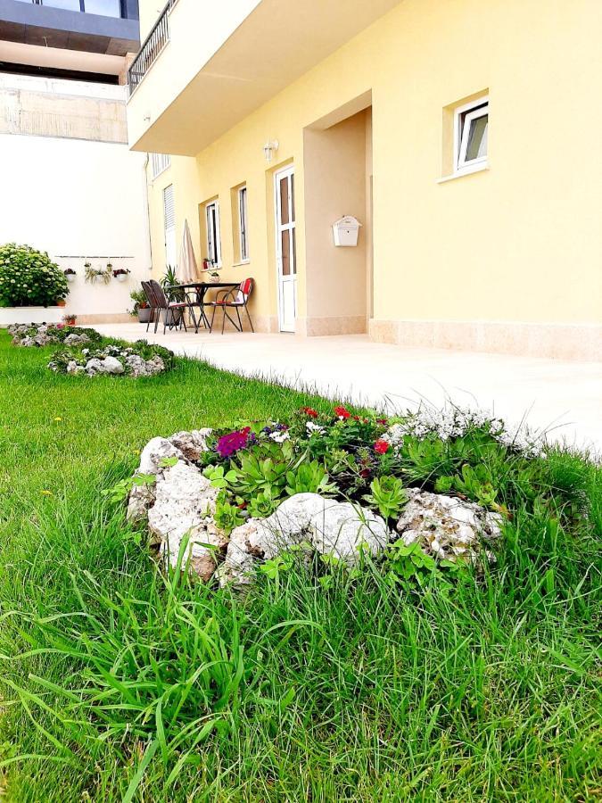 Apartments Akmadzic Makarska Exterior photo