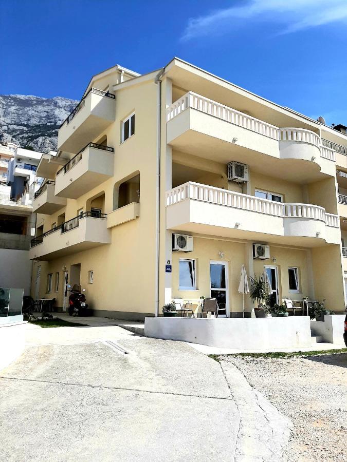 Apartments Akmadzic Makarska Exterior photo